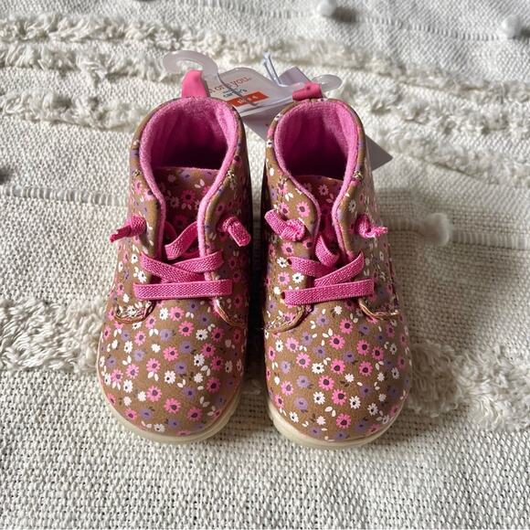 NWT Carter’s toddler girls floral shoes size 4 - Picture 3 of 3